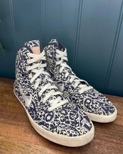 Women nike liberty for sale  CHELMSFORD