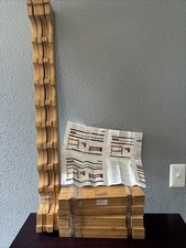 Estante para botellas de vino Oceanstar beige apilable bambú enclavamiento barras onduladas 18 botellas segunda mano  Embacar hacia Mexico
