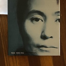 Yes Yoko Ono por Yoko Ono, Walker Art Center, Japan Society (Nova York, N. Y.)... comprar usado  Enviando para Brazil