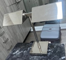 Abajur de mesa Ralph Lauren cromado Agatha O’ Banker mesa escritório comprar usado Abajur de mesa Ralph Lauren cromado Agatha O’ Banker mesa escritório comprar usado  Enviando para Brazil