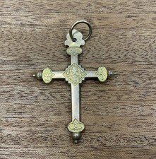 Joli pendentif croix d'occasion  Suresnes