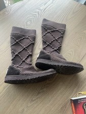 Ugg australia women for sale  Concord