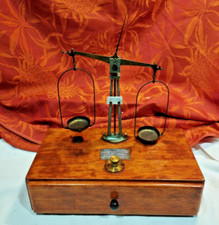 Ancienne balance trébuchet d'occasion Ancienne balance trébuchet d'occasion  Charenton-du-Cher