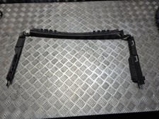 Guarnição de duto de ar de suporte de radiador Mercedes C220 C W205 2014-2017 comprar usado Guarnição de duto de ar de suporte de radiador Mercedes C220 C W205 2014-2017 comprar usado  Enviando para Brazil