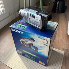 Sony handycam DCR-TRV245E (2003) vintage video8 Camcorder 8mm NightShot comprar usado  Enviando para Brazil