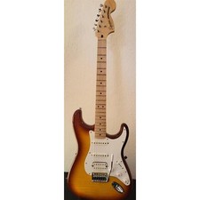 Squier affinity stratocaster usato  Spedire a Italy