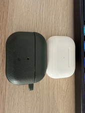 Apple airpods pro usato  Sustinente