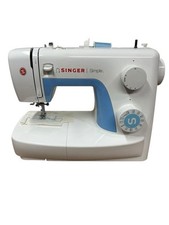 Máquina de costura mecânica simples Singer 3221 e adaptador de energia/pedal e manual comprar usado  Enviando para Brazil