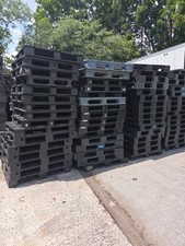 Used plastic pallets for sale  Camp Hill