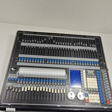 Contrôleur lumière avolites d'occasion Contrôleur lumière avolites d'occasion  Expédié en France