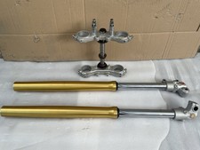 Forcella anteriore piastra usato Forcella anteriore piastra usato  Pescara