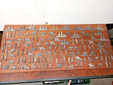 Lot 145 figurines d'occasion  Crécy-la-Chapelle