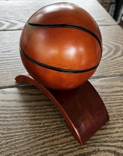 Estatueta escultura de basquete de madeira vintage colecionável decoração de mesa ou mesa comprar usado  Enviando para Brazil