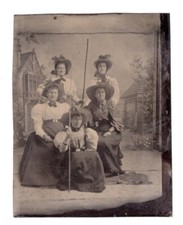 Fantasias femininas de chapéus de sol divertidos clube social da década de 1890 vitorianas tipo 1/6 placa comprar usado  Enviando para Brazil