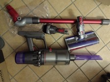 Dyson v11 sv17 usato  Piacenza