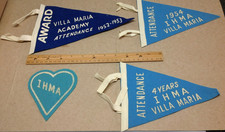 Pingentes universitários vintage Villa Maria Academy Buffalo NY 1950s faculdade particular comprar usado Pingentes universitários vintage Villa Maria Academy Buffalo NY 1950s faculdade particular comprar usado  Enviando para Brazil