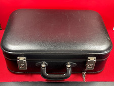 Ancienne valise carton d'occasion  Saint-Julien-de-Vouvantes