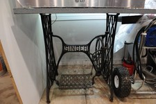 Singer sewing machine for sale  Palatine
