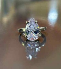 5Ct Simulated Erstellt Birne Weiß Diamant Verlobung Solitaire Ring 14K Vergoldet comprar usado  Enviando para Brazil