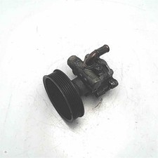 Pompa direzione servosterzo usato Pompa direzione servosterzo usato  Mineo