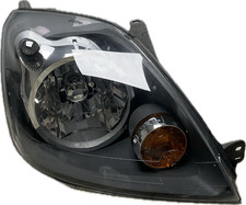 Fanale anteriore destro usato Fanale anteriore destro usato  Reggio Emilia