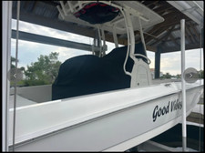 Boston whaler 240 d'occasion  Expédié en Belgium