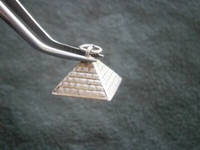 Pingente Berloque Pulseira de Prata 800 Vintage Pirâmide Egípcia Grande 2,2 g comprar usado  Enviando para Brazil