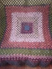 Couverture granny couvre d'occasion  Noyal-sur-Vilaine