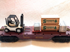 TREM LIONEL PERSONALIZADO / SOUTH RR MARX #51100 FLATCAR COM EMPILHADEIRA BLDG. MATERIAL comprar usado  Enviando para Brazil