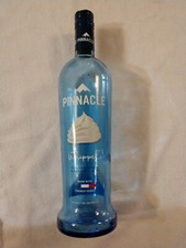 GARRAFA DE LICOR PINNACLE, vodca "chicoteada", garrafa azul (vazia), usado comprar usado  Enviando para Brazil