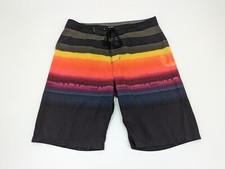 Shorts de tabuleiro listrado multicolorido masculino Hurley Phantom tamanho 29, usado comprar usado  Enviando para Brazil