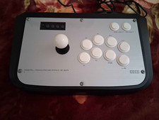 Hori real arcade d'occasion  Expédié en Belgium