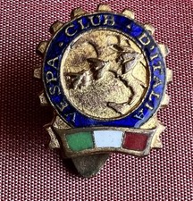 Distintivo smaltato vespa usato  Italia