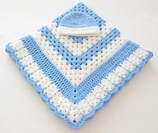 COBERTOR BEBÊ Novo Crochê Macio Fofinho Azul e Branco com Chapéu 35”x35” Berço de Presente comprar usado  Enviando para Brazil