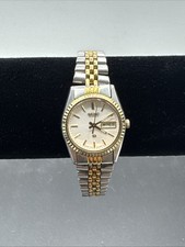 Antigo Relógio de Quartzo Feminino Seiko Dois Tons Dia/Data 3Y03-0169 Nova Bateria Tamanho 6.5 comprar usado  Enviando para Brazil
