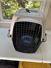 Pet kennel 24lx18wx16 for sale  Conway