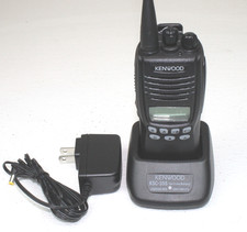 Usado, Rádio UHF Kenwood TK-3312-1 TK3312-1 450-520 MHz 128 canais 5W analógico FleetSync comprar usado Usado, Rádio UHF Kenwood TK-3312-1 TK3312-1 450-520 MHz 128 canais 5W analógico FleetSync comprar usado  Enviando para Brazil