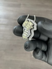 Pendentif dead hand d'occasion  Saint-Etienne