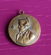 Rare belle medaille d'occasion  L'Étrat
