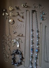 Lot pieces jewelry. for sale  Snohomish