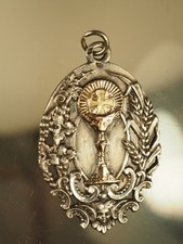 Medaille religieuse ancien d'occasion  Tocane-Saint-Apre