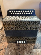 Hohner vienna model for sale  Thermal