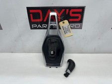 2017 Chevy Camaro SS console central câmbio moldura acabamento bota e botão fabricante de equipamento original comprar usado 2017 Chevy Camaro SS console central câmbio moldura acabamento bota e botão fabricante de equipamento original comprar usado  Enviando para Brazil