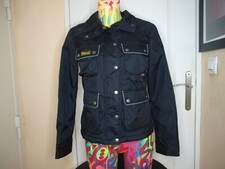 Veste noir nylon d'occasion  Paris XVIII