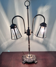 Abajur de mesa vintage chanfrado vidro e latão braço duplo estilo Rembrandt 23,5 A x 14 L comprar usado Abajur de mesa vintage chanfrado vidro e latão braço duplo estilo Rembrandt 23,5 A x 14 L comprar usado  Enviando para Brazil