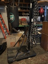 Round one tko for sale  Long Beach