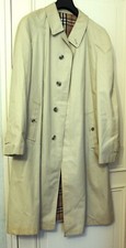 Impermeable gabardine beige d'occasion  Le Havre-