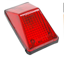 Feu arrière rouge d'occasion  Les Angles