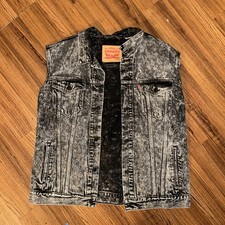 Levis denim vest d'occasion  Expédié en Belgium