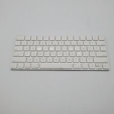 Teclado Apple Magic - Inglês dos EUA, Iluminação para USB, Prata [MLA22LL/A] comprar usado  Enviando para Brazil